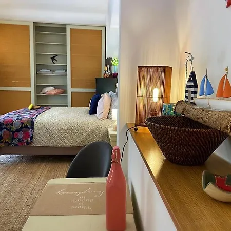 Les Hirondelles Apartment